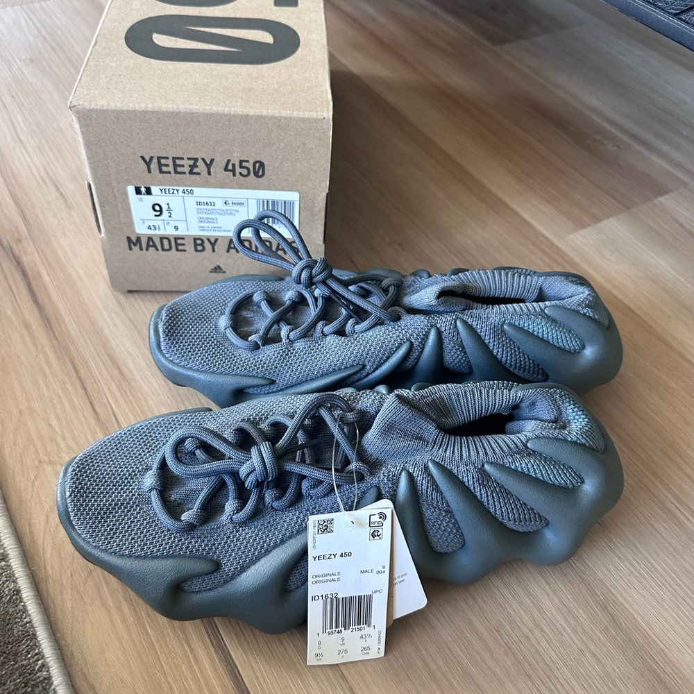 Yeezy 450- Stone Teal